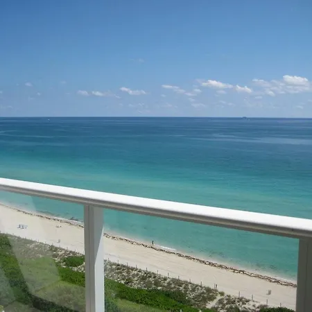 Playa D Embossa Vibra Apartman *